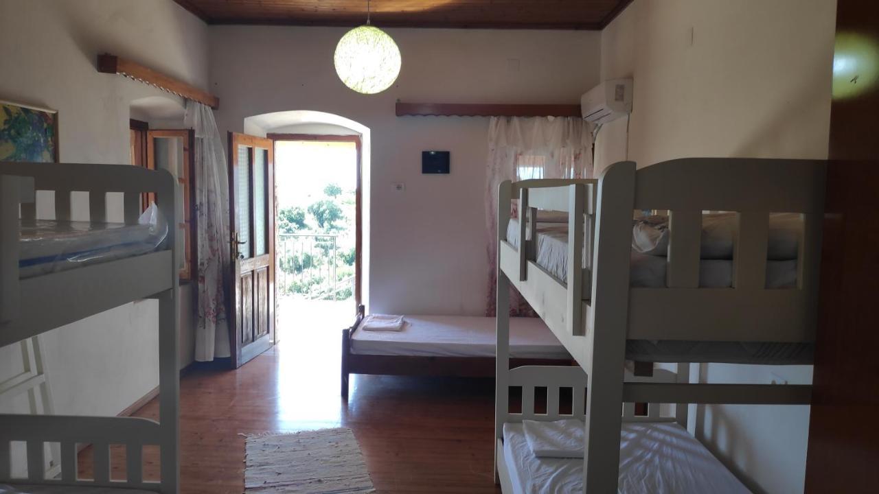 Filikur Hostel Himarë Exterior foto